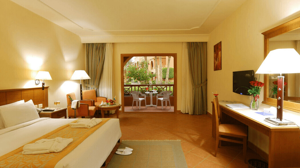 Family Room Garden View 